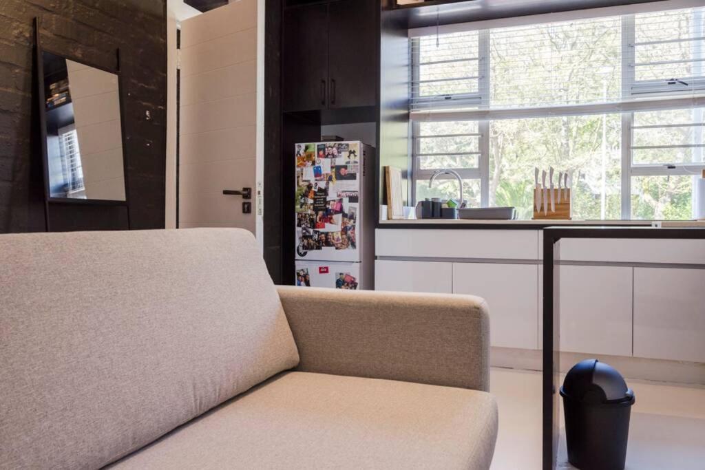 Apartment Modern Sea Point And Gem