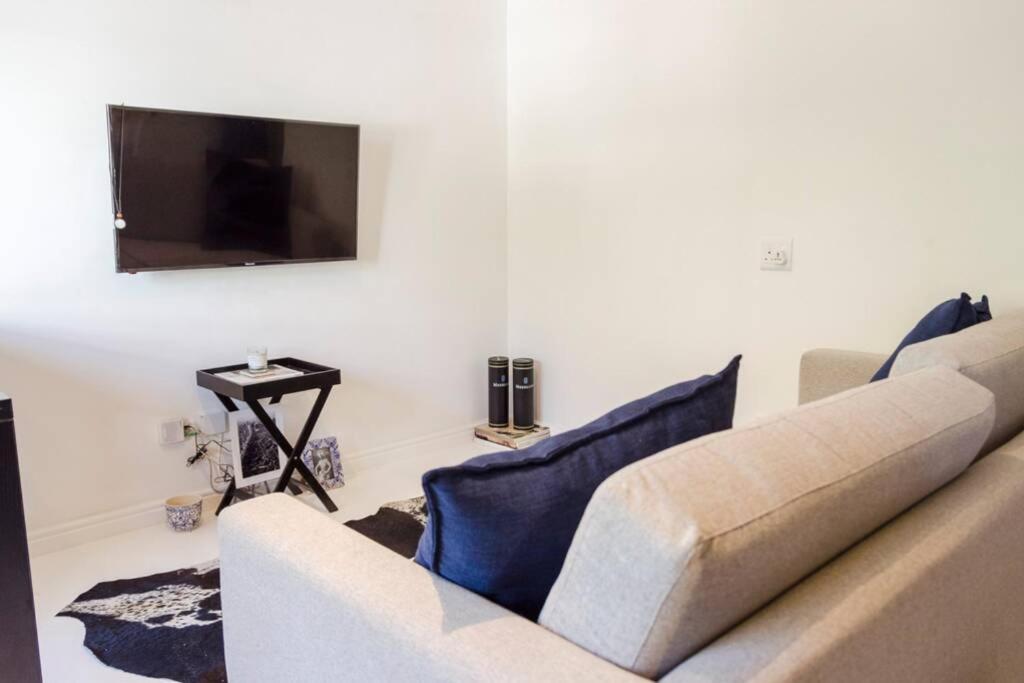 Apartment Modern Sea Point And Gem *